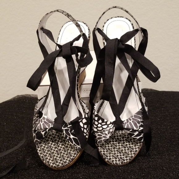 Coach "Rachel" Wedge sandals - Picture 2 of 8